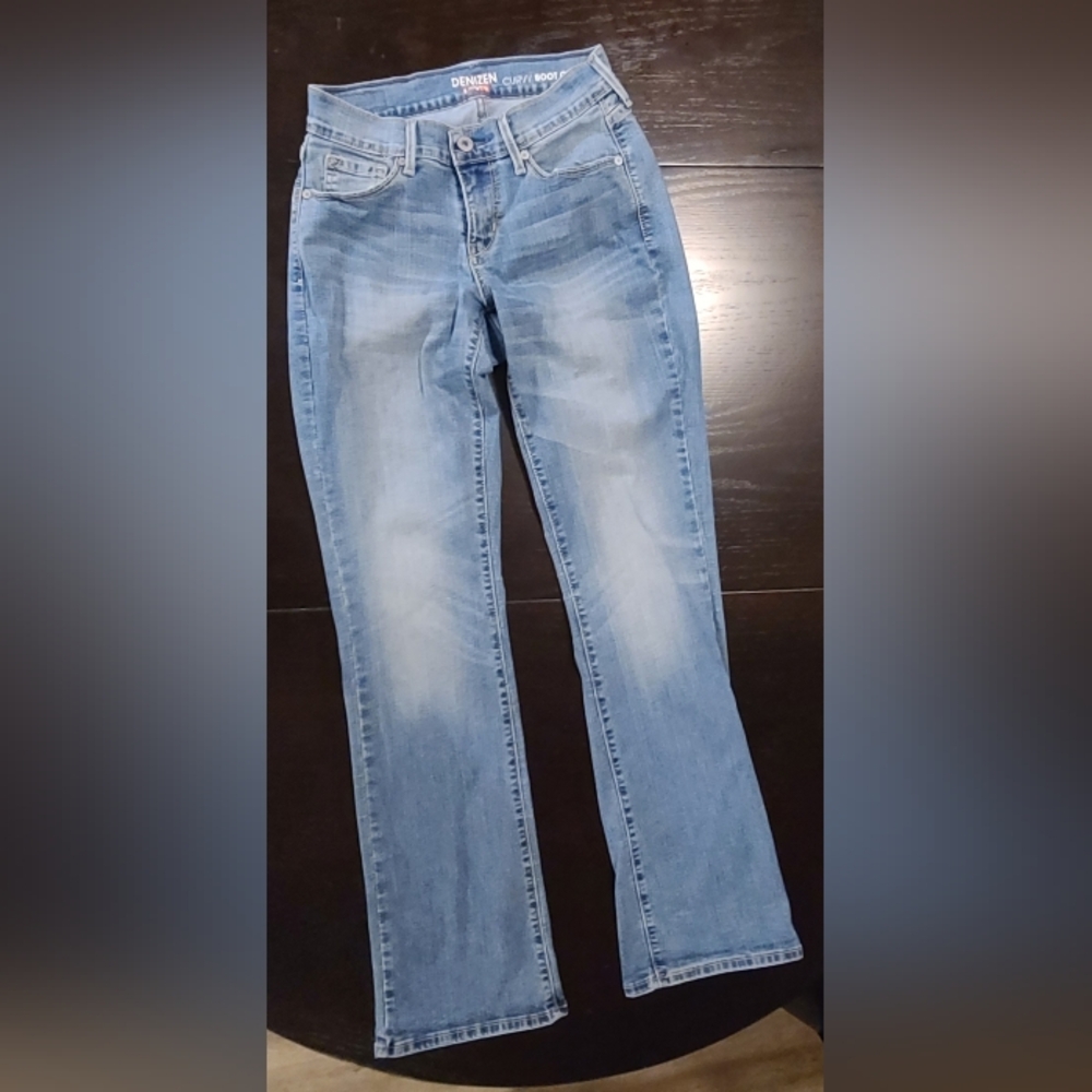 Levi's DENIZEN Curvy Bootcut Jeans In Light Wash, 26 x 32 - Picture 2 of 13